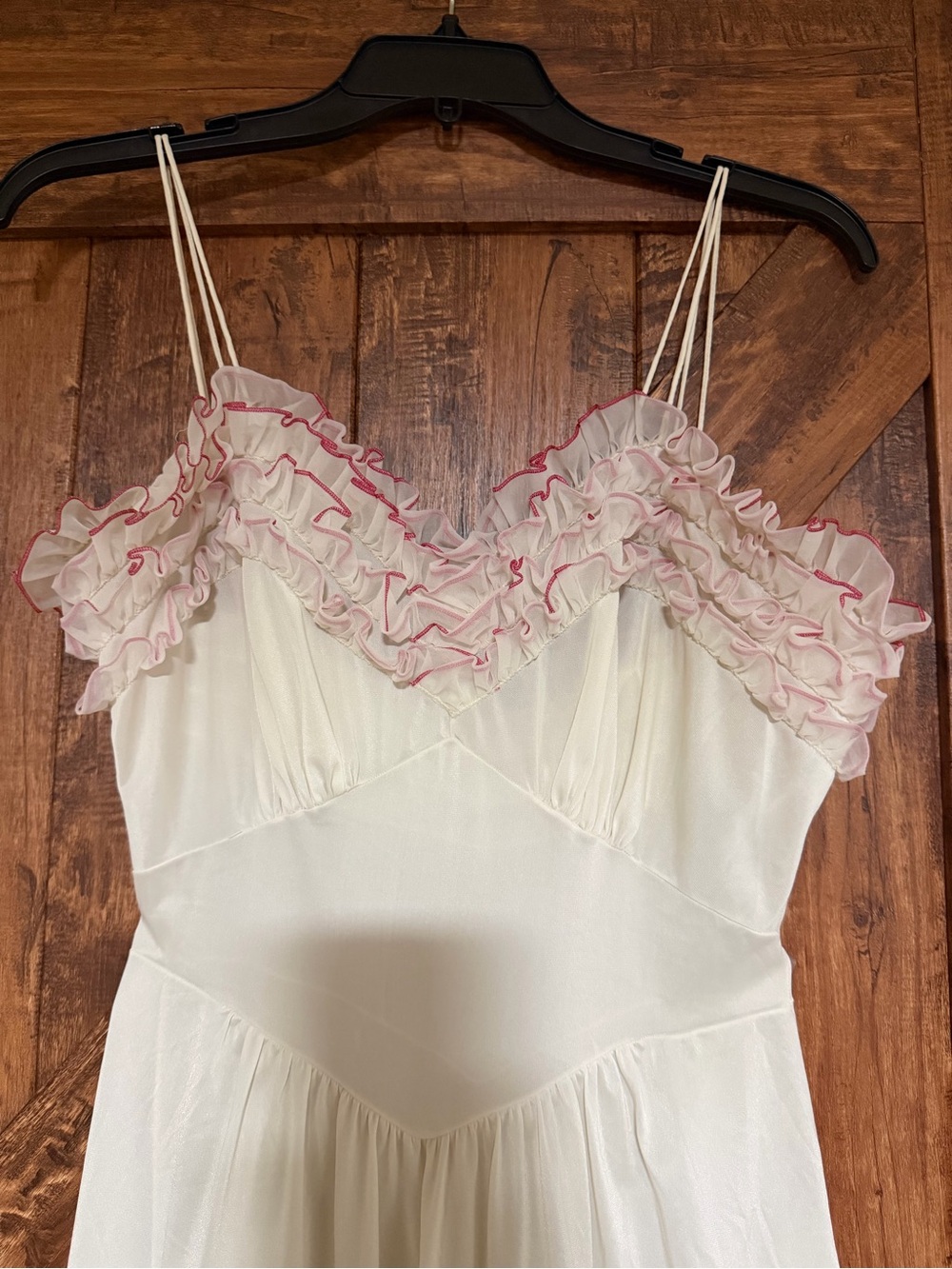 Vintage 60’s Vanity Fair Mary Poppins Ruffle full length Nightgown Size 34 Small - Picture 3 of 10